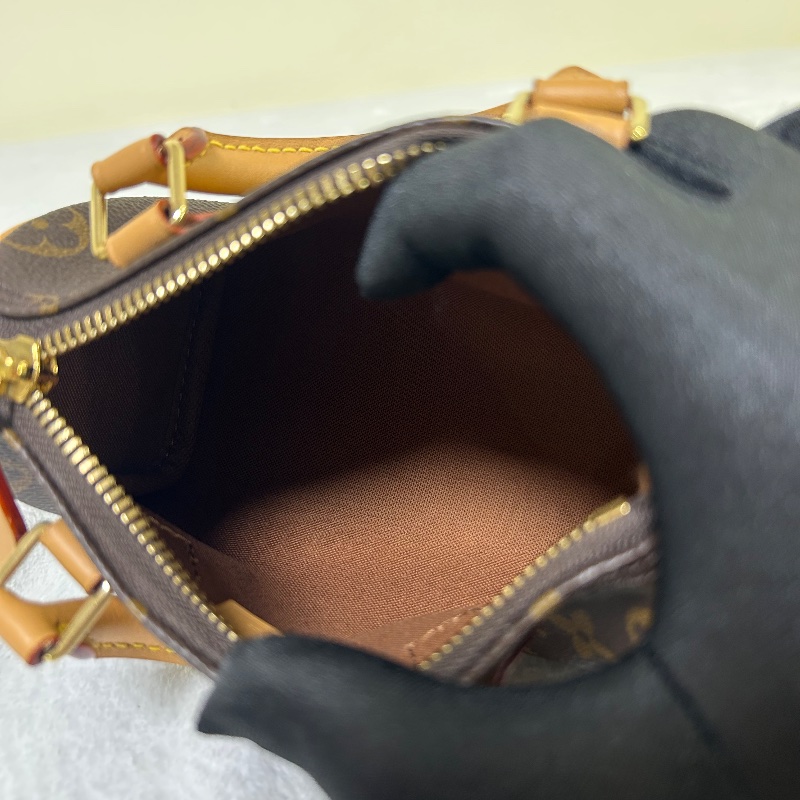 Louis Vuitton LV Nano Speedy 波士頓包 2023年-21