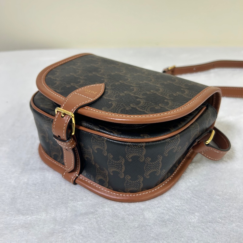 Celine Triomphe Folco 中號 老花馬鞍包-13