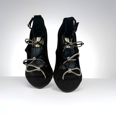 Balenciaga 銀色蝴蝶結黑絨面高跟涼鞋 EU37