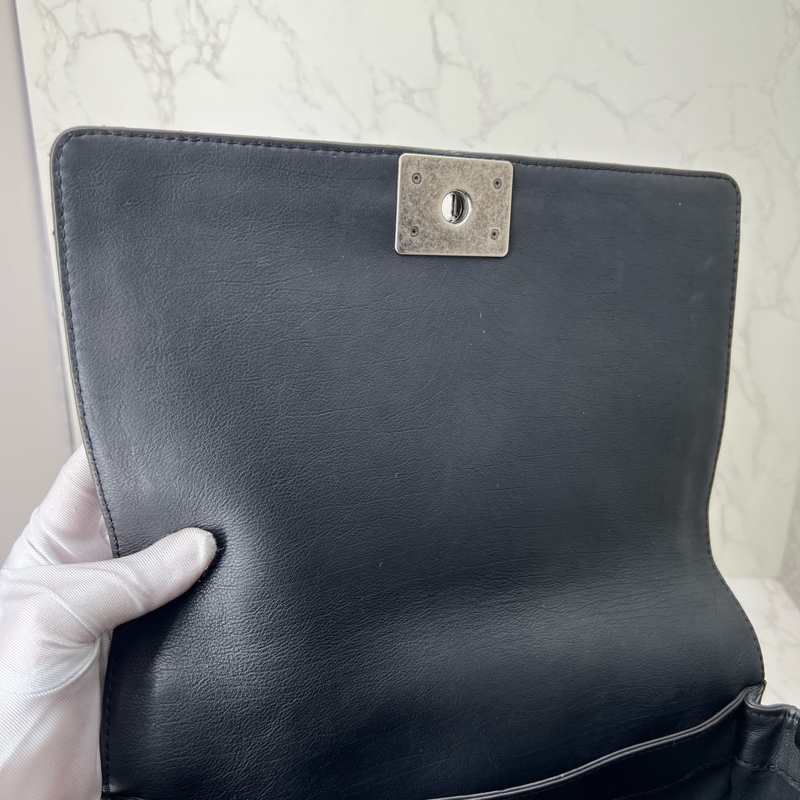 💗香緹國際精品💗 696 Chanel Leboy 黑銀 28-10