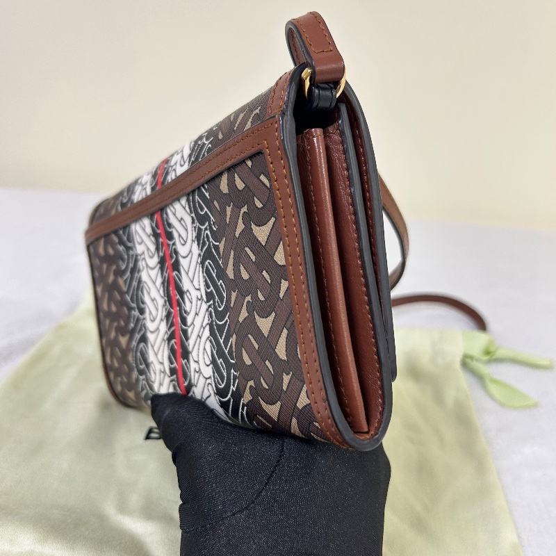 Burberry TB WOC 老花印花 押字條紋扣是長夾 斜背包-7