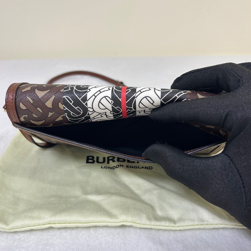Burberry TB WOC 老花印花 押字條紋扣是長夾 斜背包-13