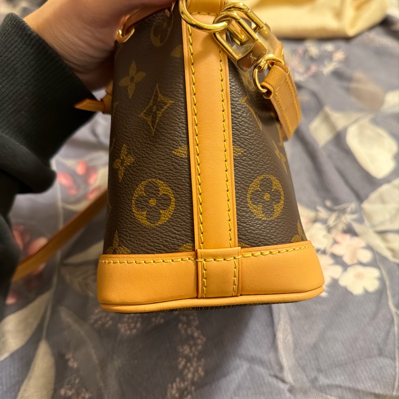 Lv小水桶包-1