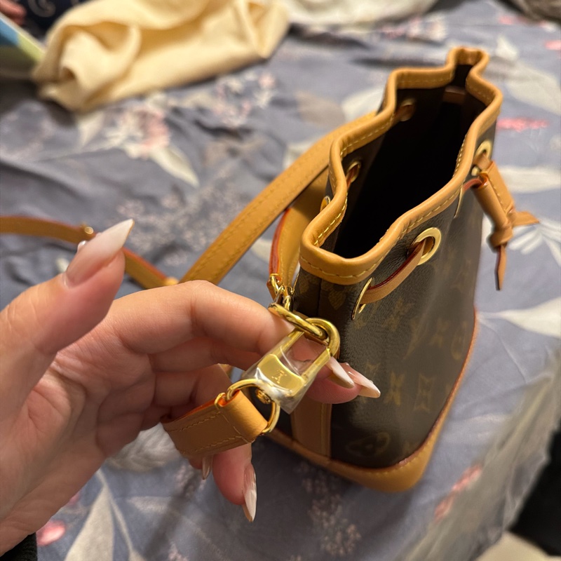 Lv小水桶包-9