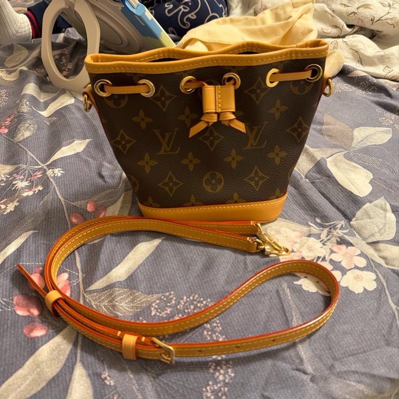 Lv小水桶包-4