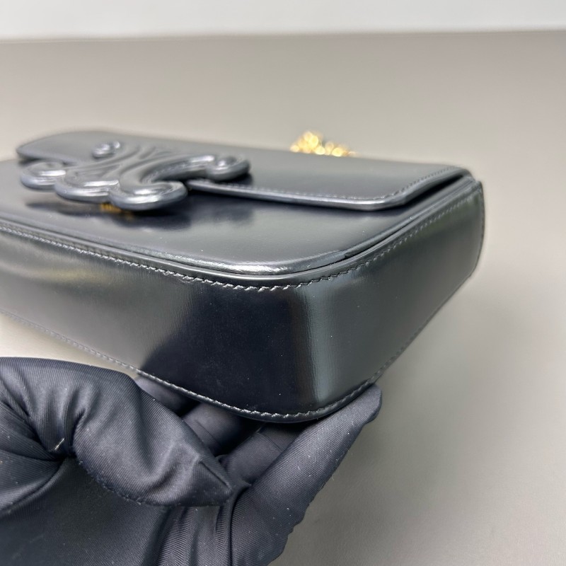 CELINE Triomphe 凱旋門黑色按扣金色金屬鏈條肩帶 亮澤光面牛皮革-6