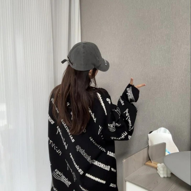 💎Han's house精品服飾💎 Balenciaga 巴黎世家 滿版 針織 毛衣 原價39700-5