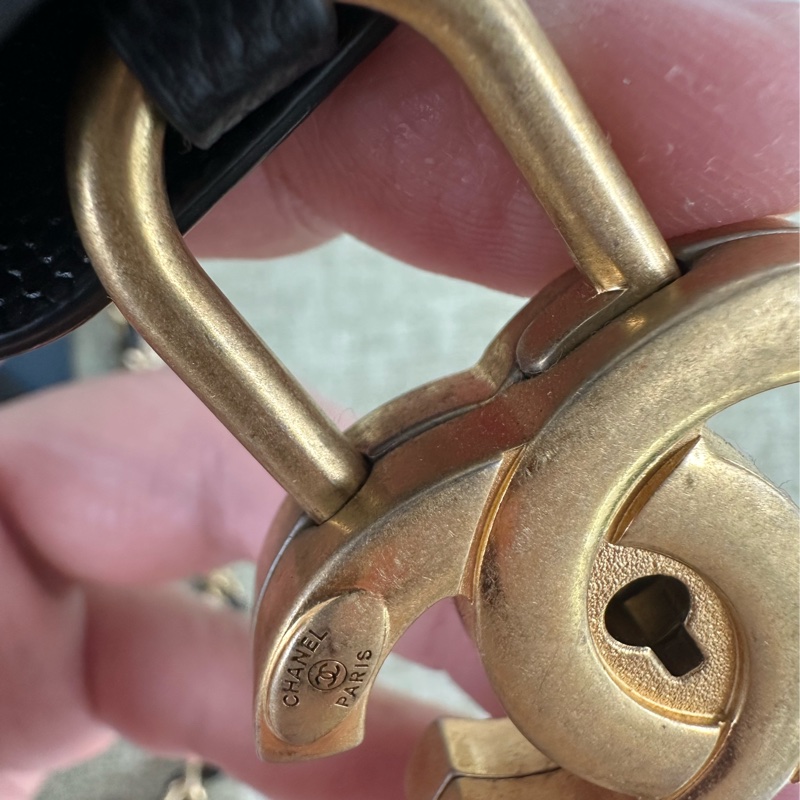 CHANEL Filigree Vanity Case 荔枝皮藍色金扣 Small Size-17