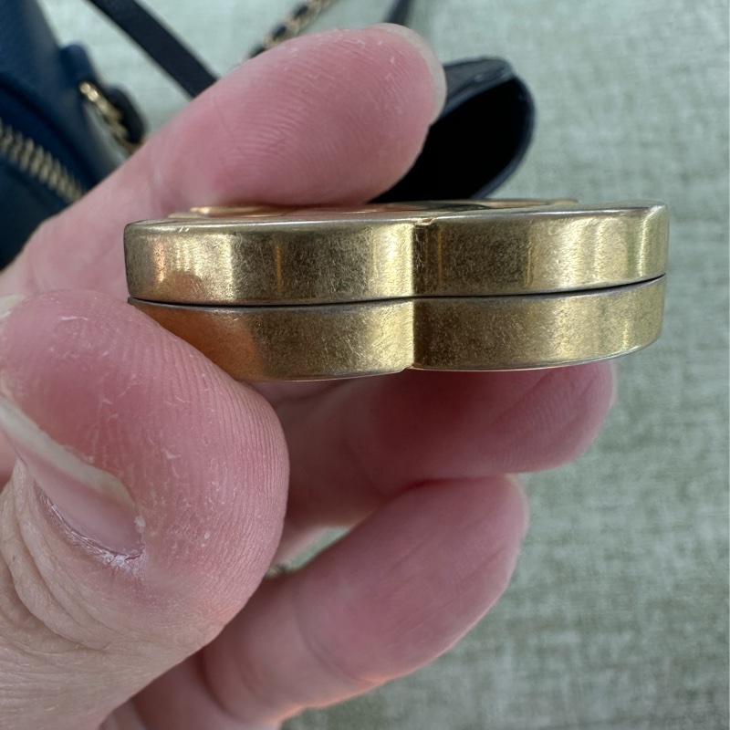 CHANEL Filigree Vanity Case 荔枝皮藍色金扣 Small Size-18