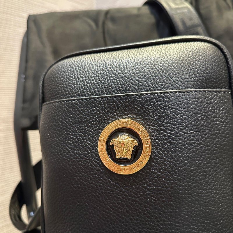 💎Han's house精品服飾💎VERSACE 凡賽斯 女神頭 頂級黑牌 小牛皮 側背包-2
