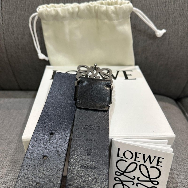 💎Han's house精品服飾💎LOEWE Anagram 小牛皮 寬4CM 皮帶原價24000-3