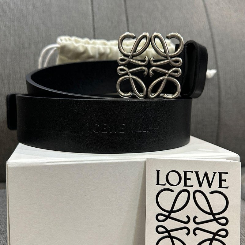 💎Han's house精品服飾💎LOEWE Anagram 小牛皮 寬4CM 皮帶原價24000-5
