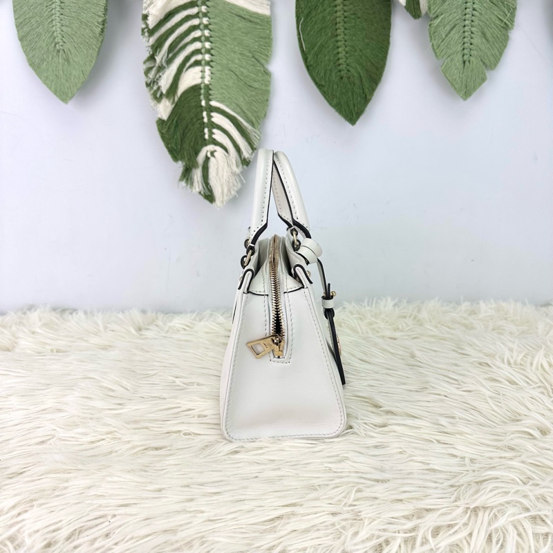 LV On The Go East West 白色鏤空包 全套有單-3