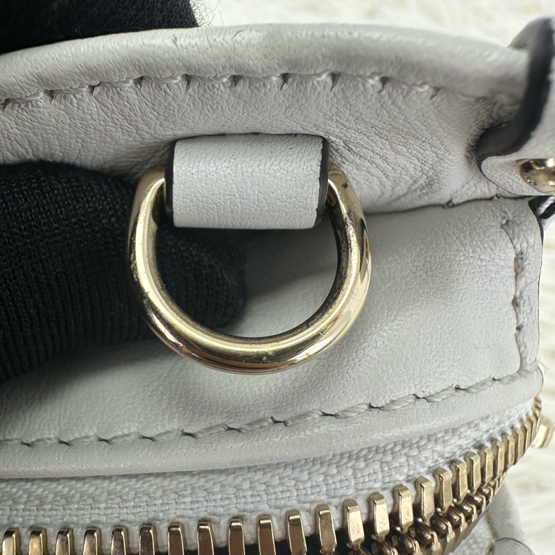 LV On The Go East West 白色鏤空包 全套有單-12