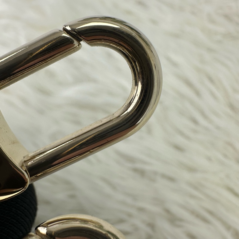 LV On The Go East West 白色鏤空包 全套有單-13