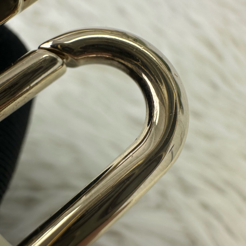 LV On The Go East West 白色鏤空包 全套有單-14