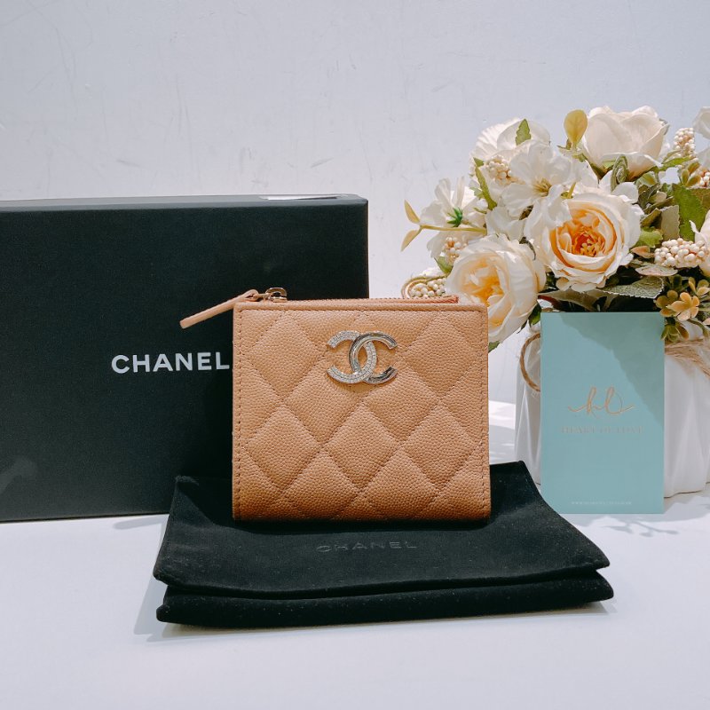 TW4605  Chanel 香奈兒 雙c短銀包 焦糖茶色Big CC Logo Small Wallet Caviar Dark Beige /Crystal-12