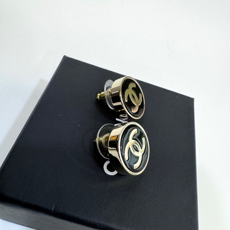 🖤香奈兒經典耳環Chanel 黑金圓形雙C  Logo耳環 ABA032-3