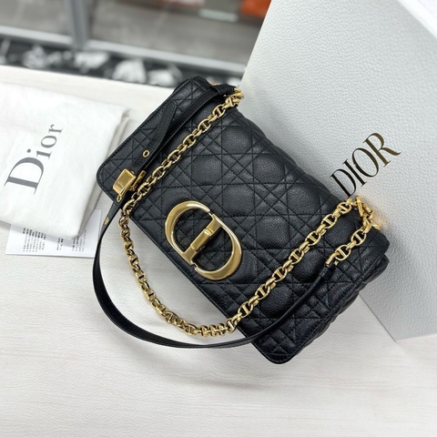 Dior 黑金粒面牛皮 中號Caro 23年編碼 肩帶可調節 附件塵袋、盒。