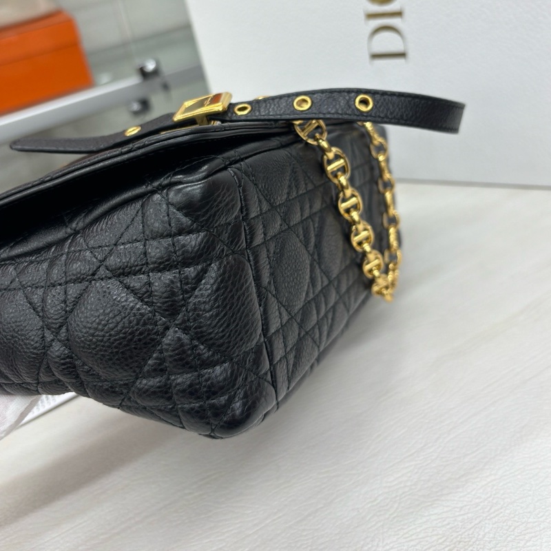 Dior 黑金粒面牛皮 中號Caro 23年編碼 肩帶可調節 附件塵袋、盒。-6