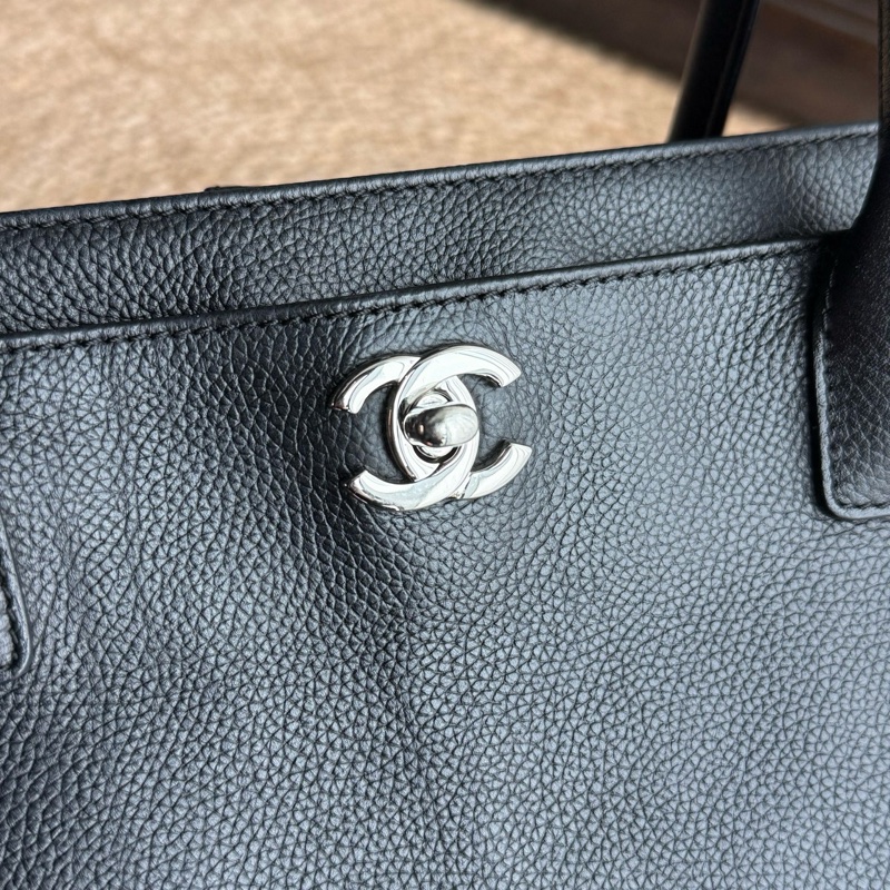 chanel cerf黑金荔枝紋中號年份：17開-3