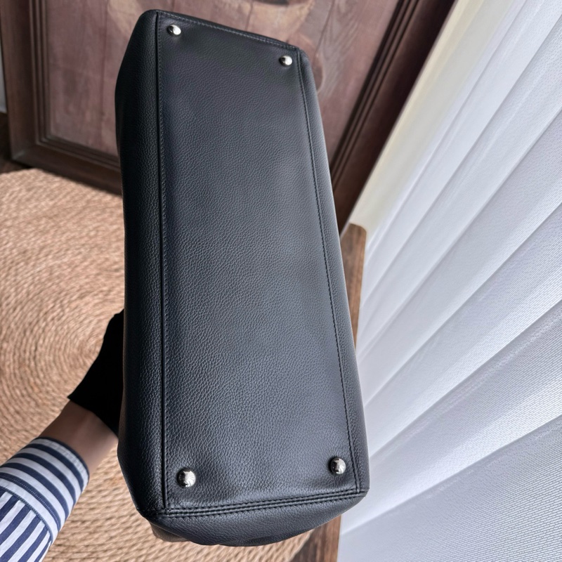 chanel cerf黑金荔枝紋中號年份：17開-9