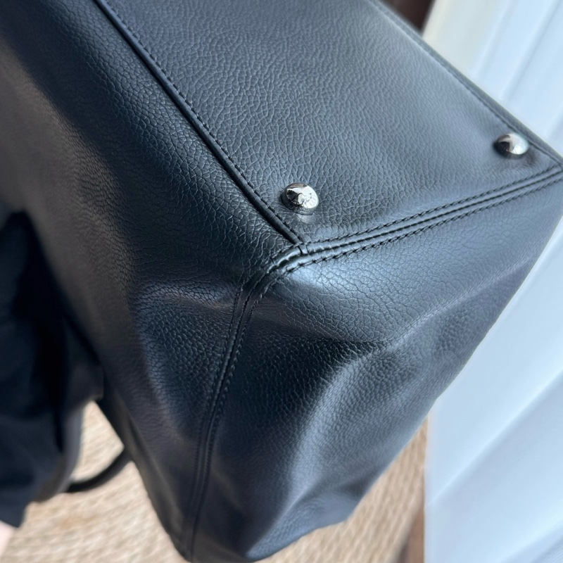 chanel cerf黑金荔枝紋中號年份：17開-10