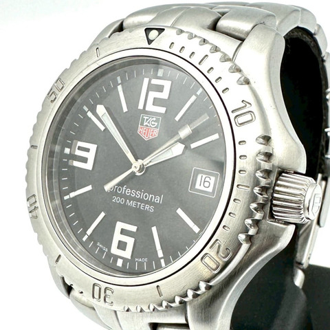 TAG HEUER 豪雅 Link Professional 石英腕錶 WT1110 .BA0550 日期顯示 不鏽鋼黑色錶盤 男士腕錶