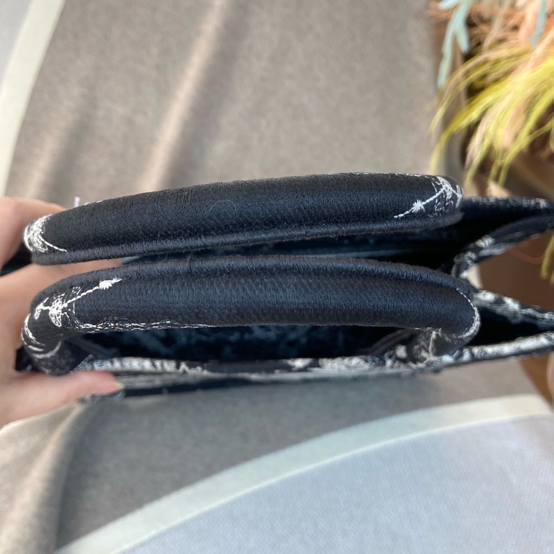 Dior 迪奧黑色星座托特包book tote 中號 22編碼  配件有保卡 塵袋-4