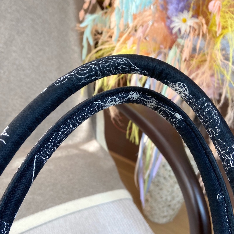 Dior 迪奧黑色星座托特包book tote 中號 22編碼  配件有保卡 塵袋-5