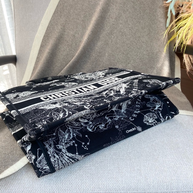 Dior 迪奧黑色星座托特包book tote 中號 22編碼  配件有保卡 塵袋-6