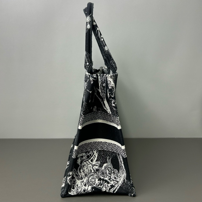 Dior 迪奧黑色星座托特包book tote 中號 22編碼  配件有保卡 塵袋-4