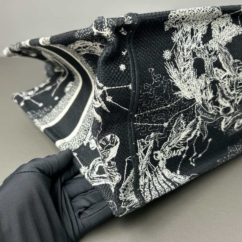 Dior 迪奧黑色星座托特包book tote 中號 22編碼  配件有保卡 塵袋-5
