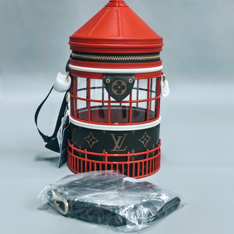 LV 燈塔包 收藏款 約長14cm寬14cm高 26.5 cm-2