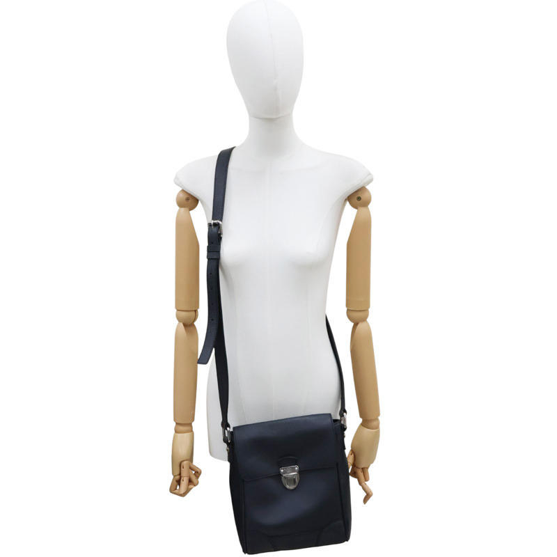 黑色 牛皮 肩背包【LOUIS VUITTON LV 路易威登】 M31192-9