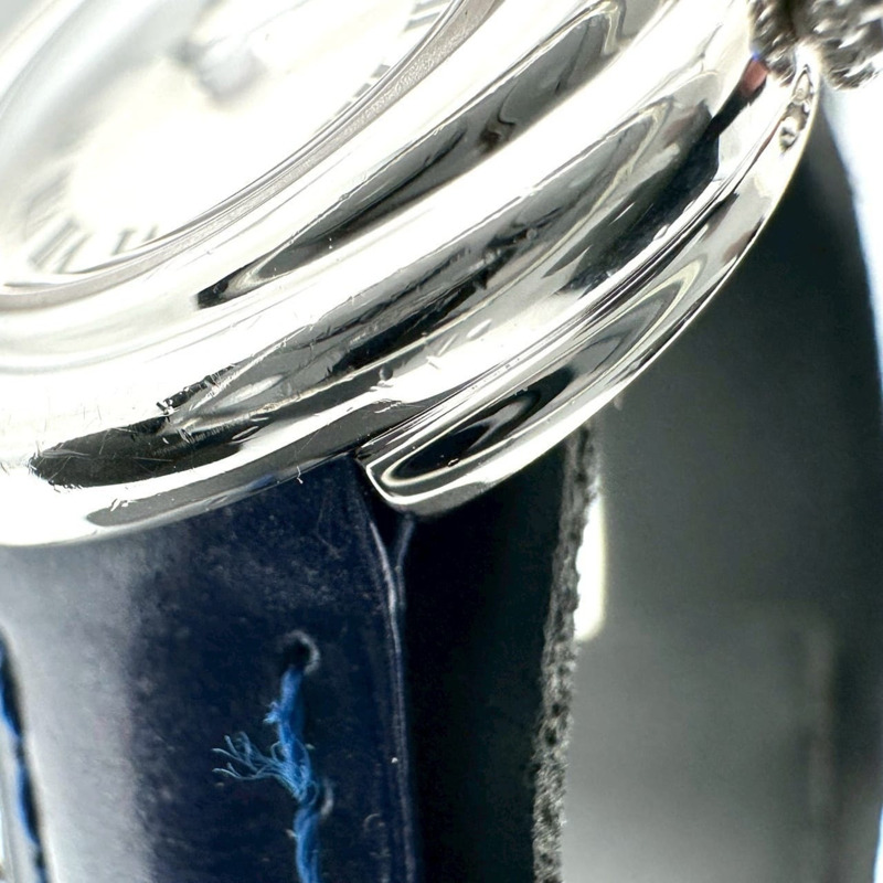 卡地亞 Must Trinity 石英腕錶 W1014945，不鏽鋼錶殼搭配皮革錶帶，白色、銀色、海軍藍三色可選，女士款。-7