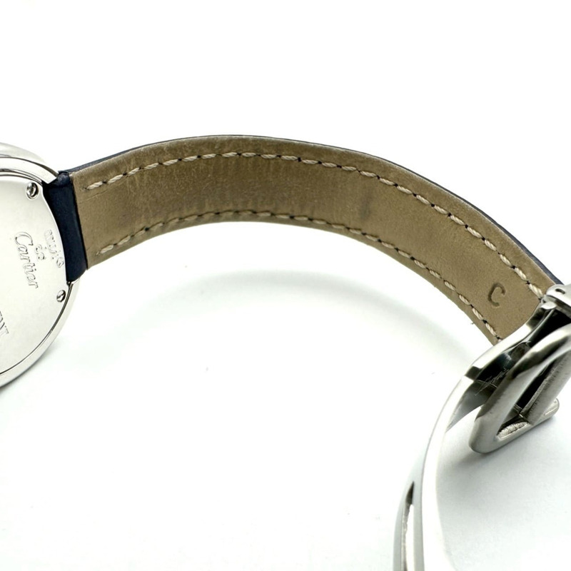 卡地亞 Must Trinity 石英腕錶 W1014945，不鏽鋼錶殼搭配皮革錶帶，白色、銀色、海軍藍三色可選，女士款。-12