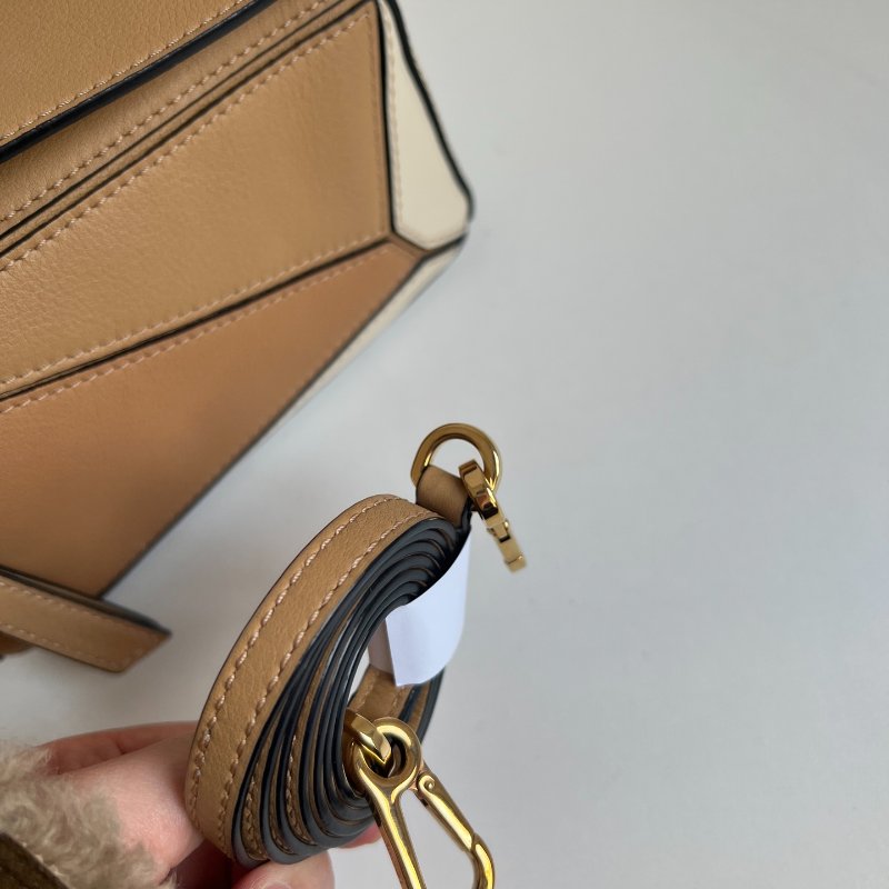 (🌷國外現貨)🏷Loewe 羅意威．Puzzle Mini-12