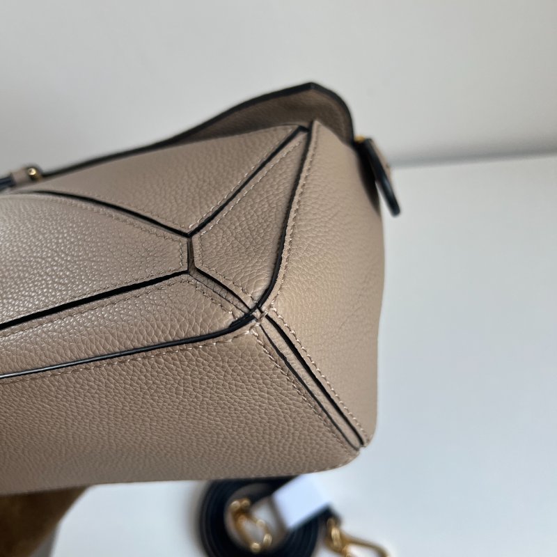 (🌷國外現貨)🏷Loewe 羅意威．Puzzle Mini-7