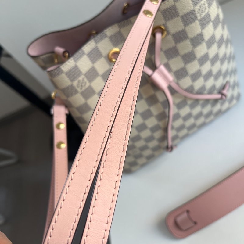(🌷國外現貨)🏷LV 路易威登．Neo Noe MM 白棋盤格水桶包-6