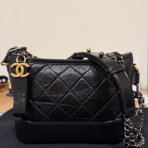 Chanel 復刻牛皮小號流浪包