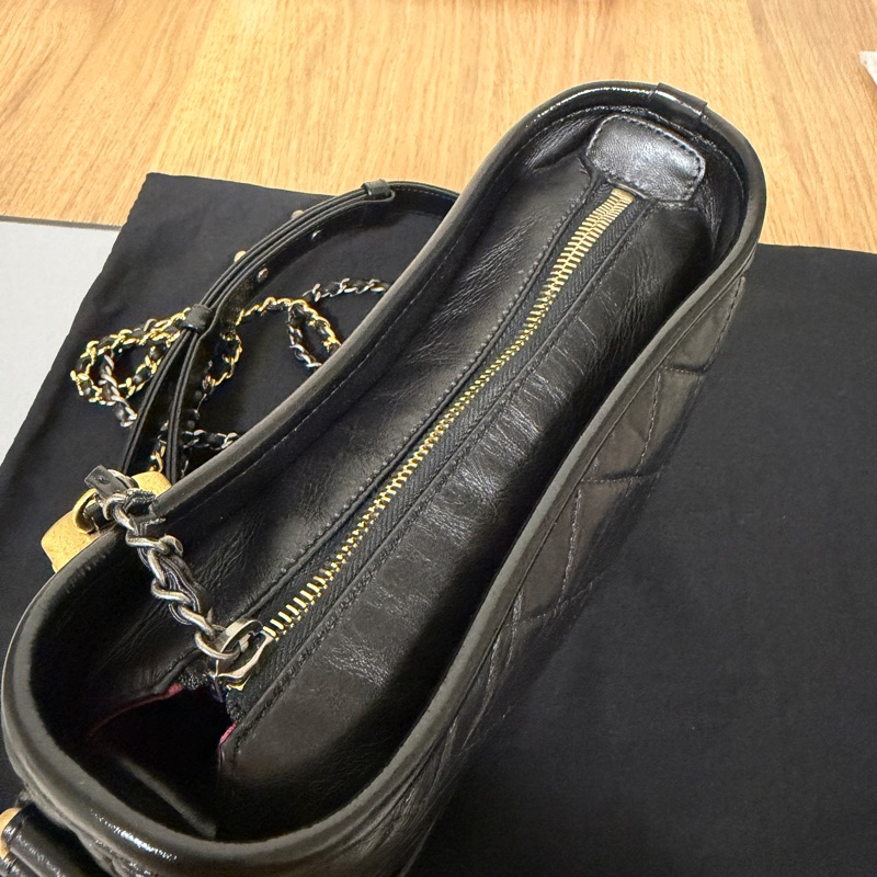 Chanel 復刻牛皮小號流浪包-9