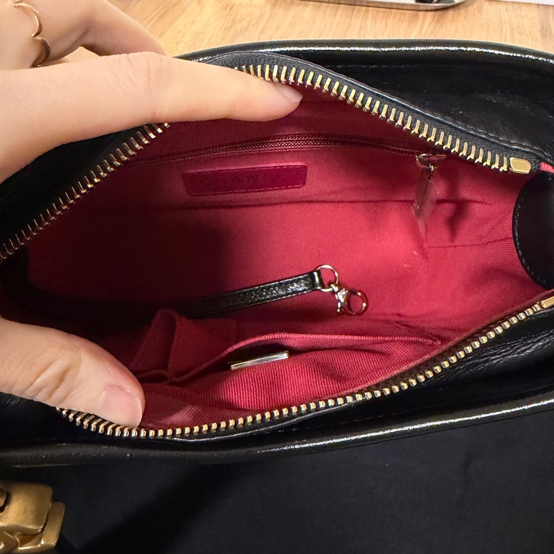 Chanel 復刻牛皮小號流浪包-12