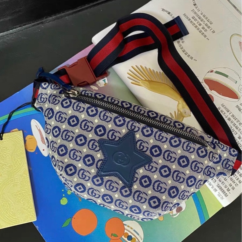 gucci 滿logo星星印花藍色兒童腰包胸包25*14*3cm 全新閒置配件塵袋-2