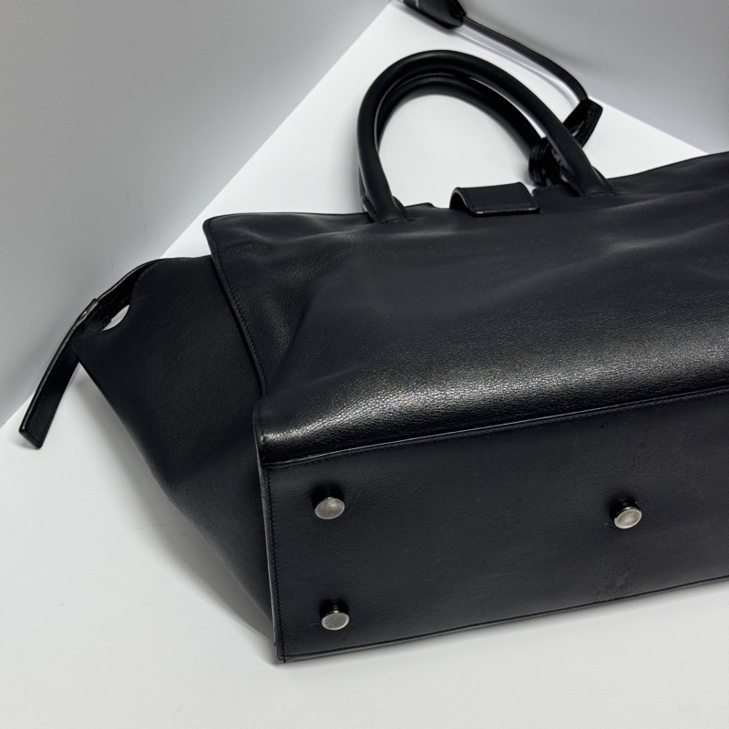 【極稀有🎁小編推薦】 YSL “so black” 全黑牛皮 斜背包 專櫃11.6萬！-11