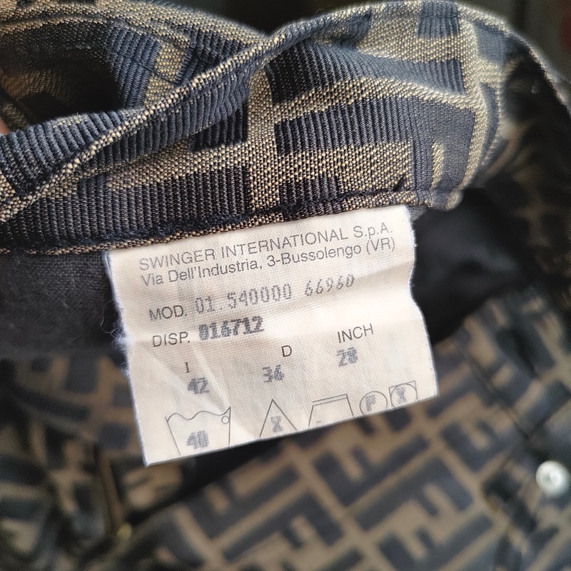 義大利製老品 #FENDI 老花長褲 高腰小尺寸 / 風格 / 歐美 / 街拍-6