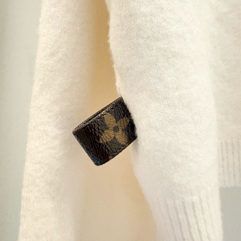 98新LV/路易威登/W118010單排扣針織開衫/S碼-3