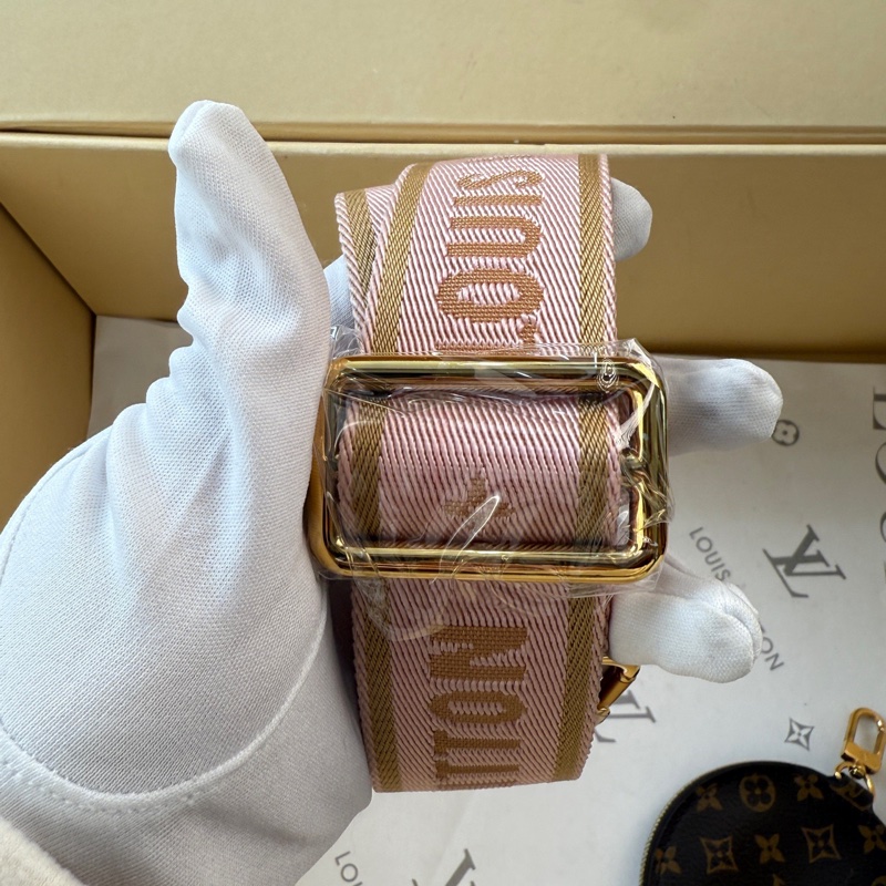 閒置未使用LV 五合一粉肩帶-4