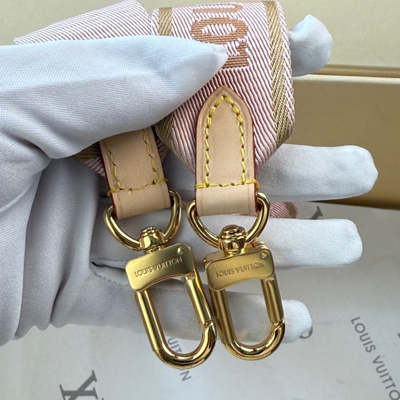 閒置未使用LV 五合一粉肩帶-5
