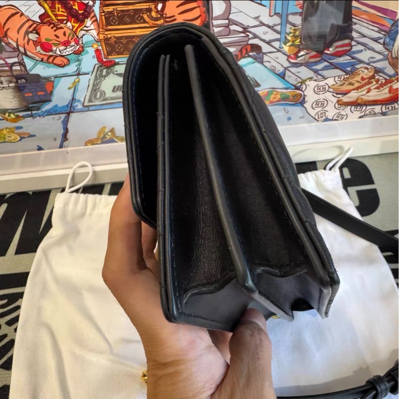 全網最低價 Dior Caro 黑金琺瑯鏈條包 97%新-3